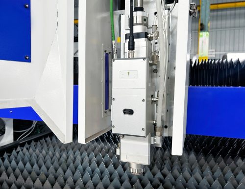 3015-3000W CNC Fiber Laser Cutting Machine - Laser Cuttin...